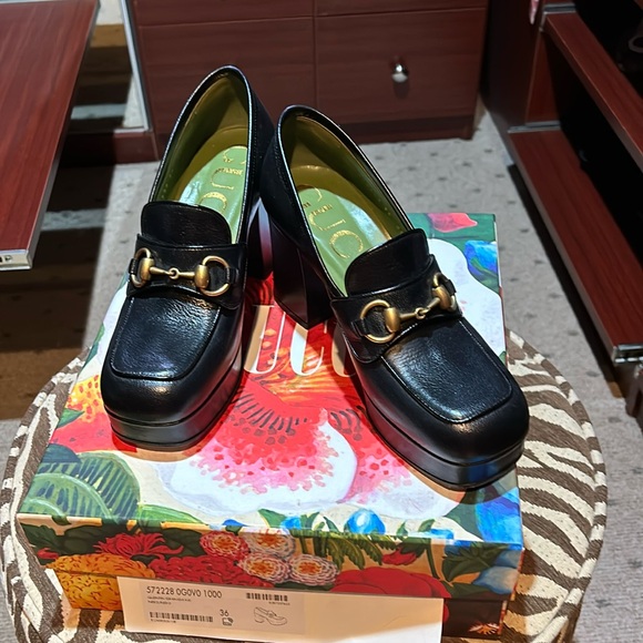 GUCCI Quentin Logo Pump Loafers - Picture 1 of 8